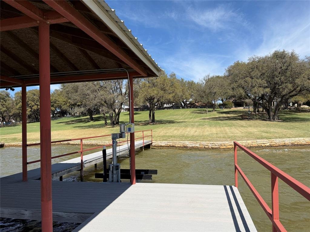 House in Granbury, Texas, United States 5 - 16753696