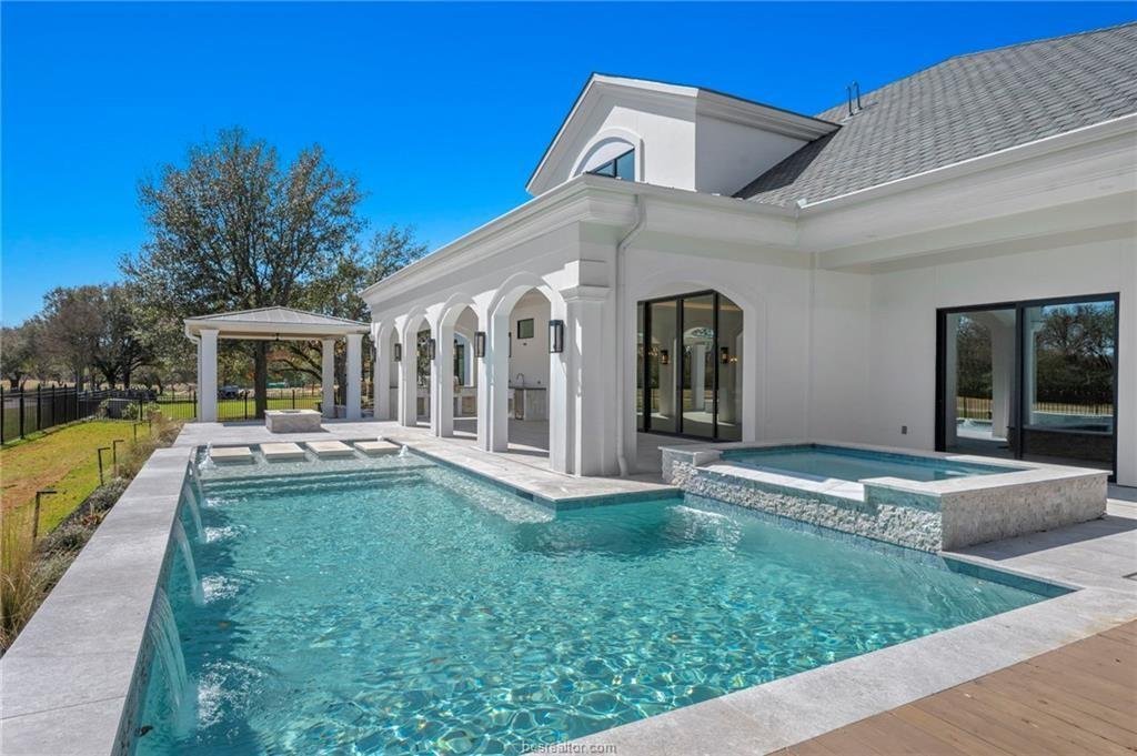 House in Bryan, Texas, United States 1 - 17529757