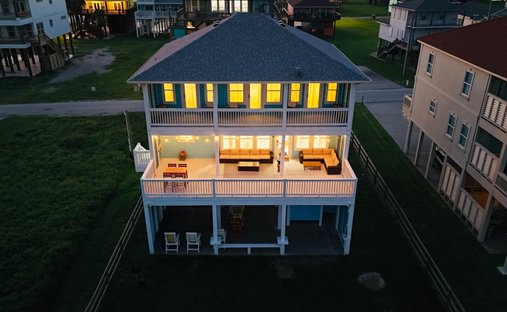 House in Bolivar Peninsula, Texas, United States 1