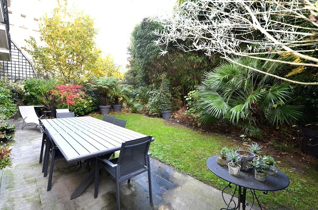 Apartment in Bois de Boulogne, Paris 16e Arrondissement, Paris 1 - 17529876