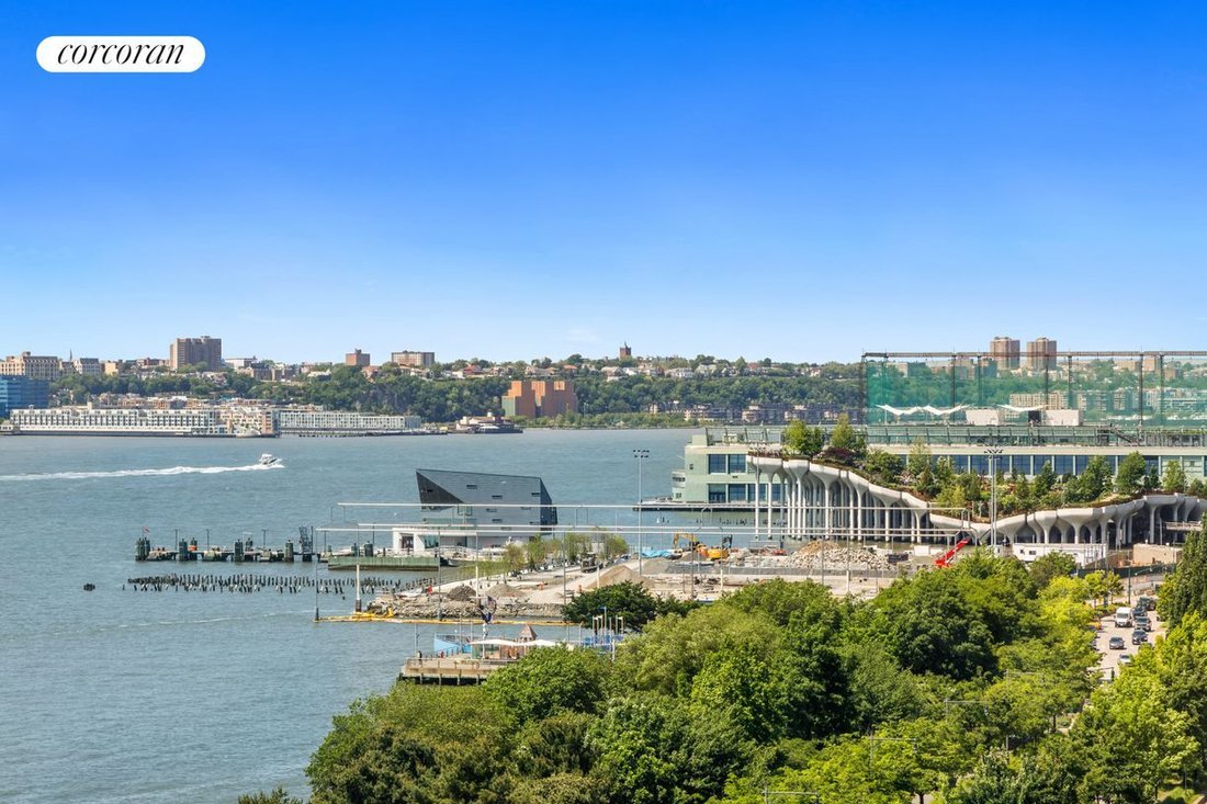 New York, New York, United States 5 - 17530154