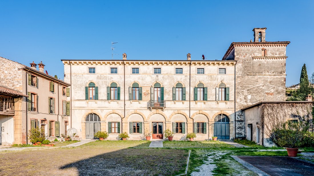 Villa in San Pietro In Cariano, Veneto, Italy 1 - 17530381