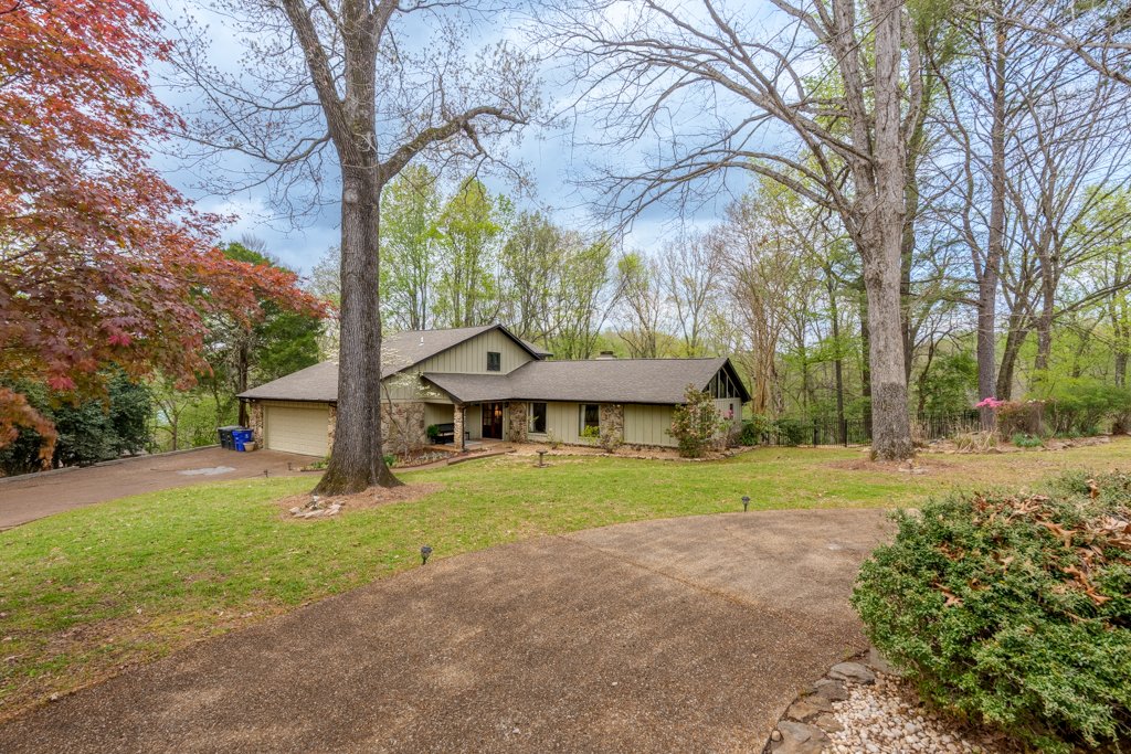 House in Florence, Alabama, United States 2 - 17530253