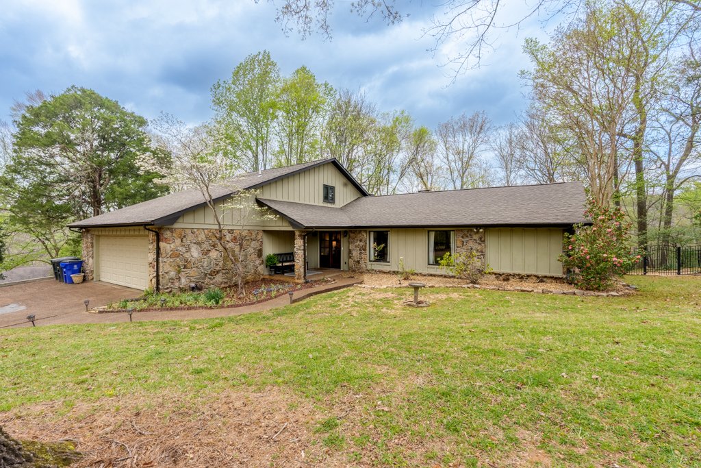 House in Florence, Alabama, United States 1 - 17530253