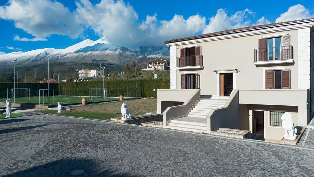 Villa in Magliano de' Marsi, Abruzzo, Italy 1 - 17531653