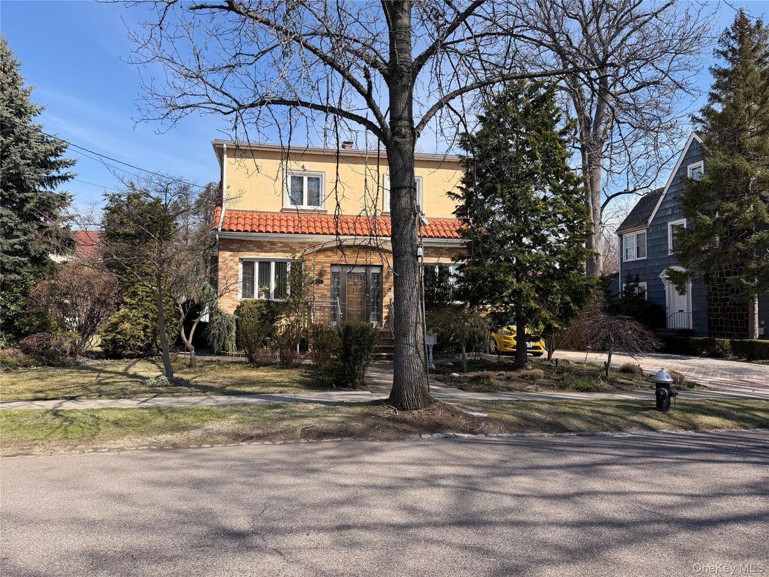 House in New York, New York, United States 2 - 17531086