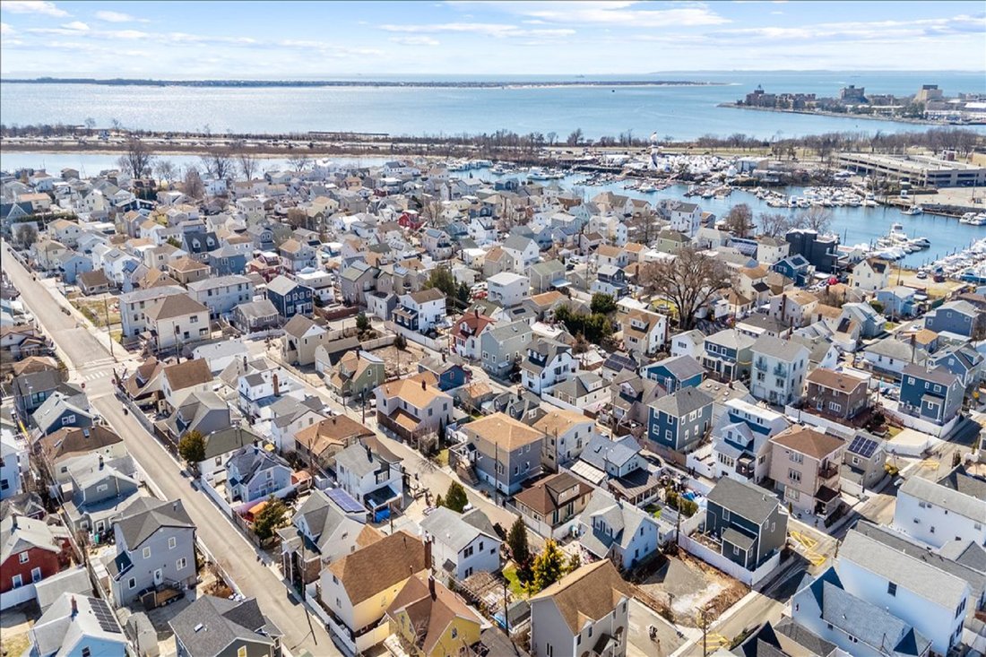 House in New York, New York, United States 2 - 17533114