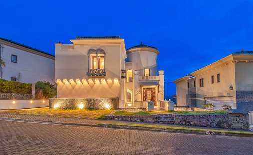 House in San Rafael, Santa Ana, Costa Rica 1