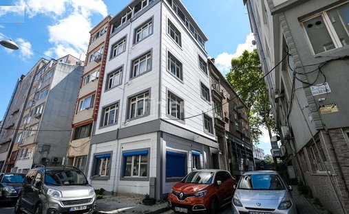 House in İstanbul, İstanbul, Turkey 1