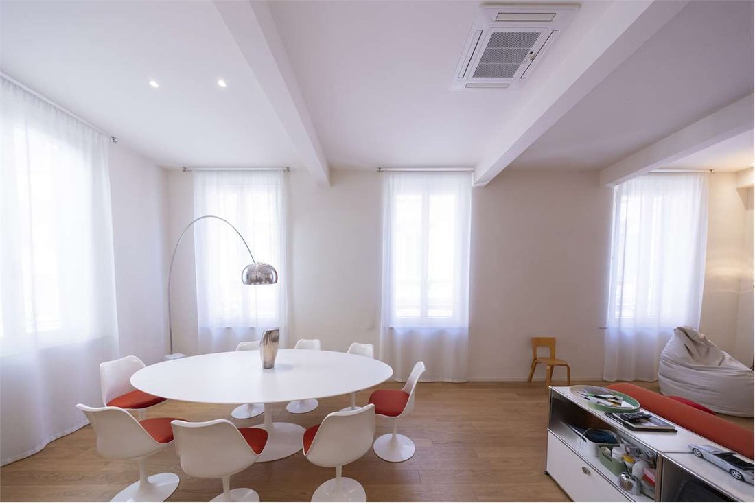 Apartment in Historic Center, Modena, Emilia-Romagna 1 - 17530813