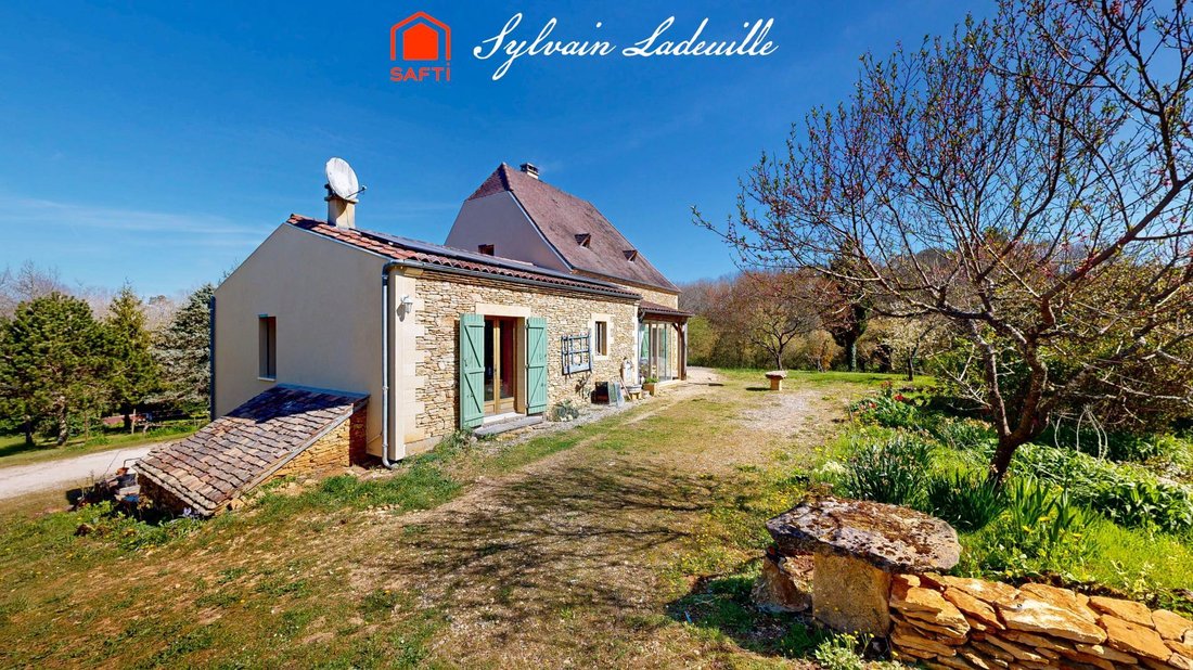 House in Meyrals, Nouvelle-Aquitaine, France 2 - 17532974