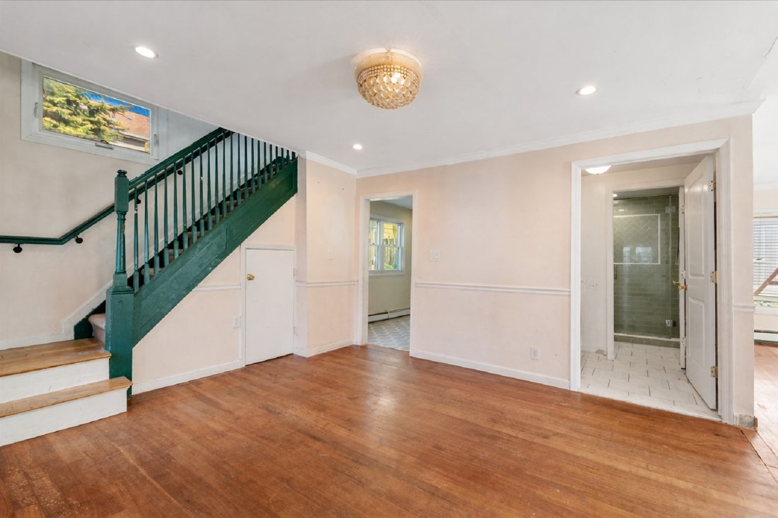 House in New York, New York, United States 5 - 17533114