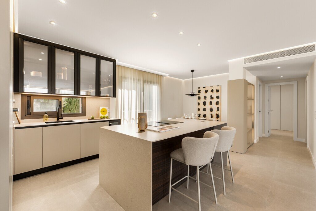 Apartment in Puerto Banus, Marbella, Spain 5 - 17533426