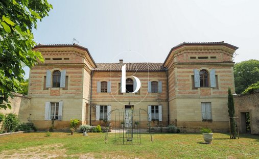 Château à Uzès, Occitanie, France 1