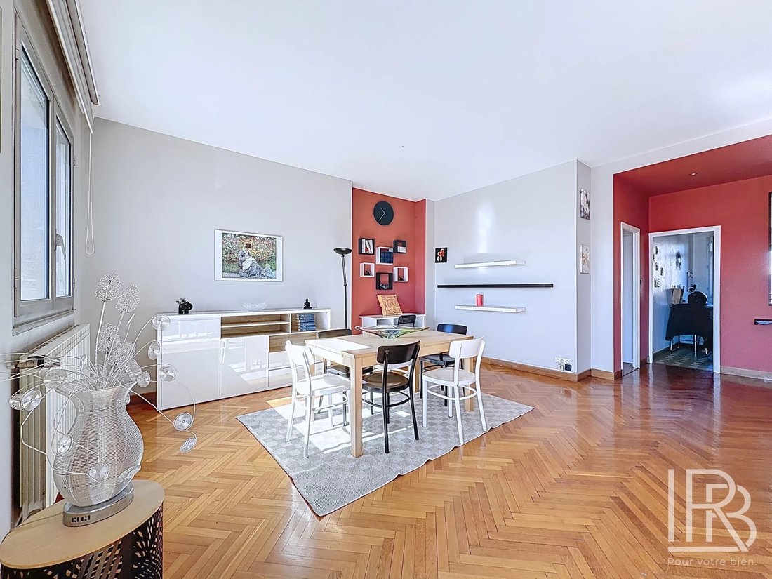 Apartment in Vauban, 6e Arrondissement, Marseille 5 - 17532056