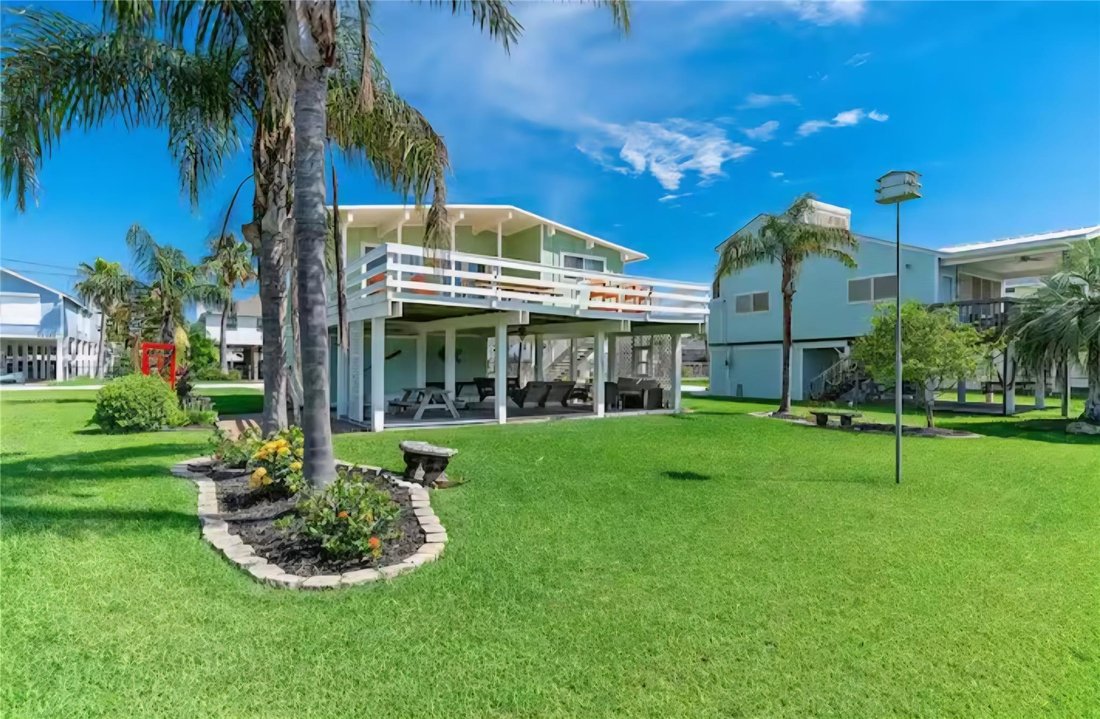 House in Galveston, Texas, United States 1 - 17534317