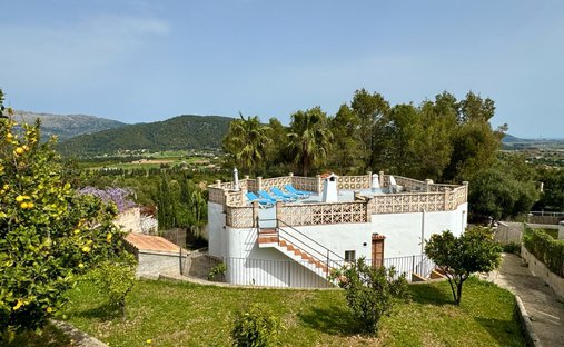 Villa in Campanet, Balearic Islands, Spain 1