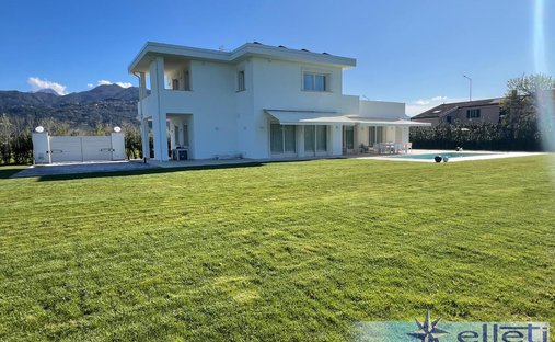 Villa in Pietrasanta, Toskana, Italien 1
