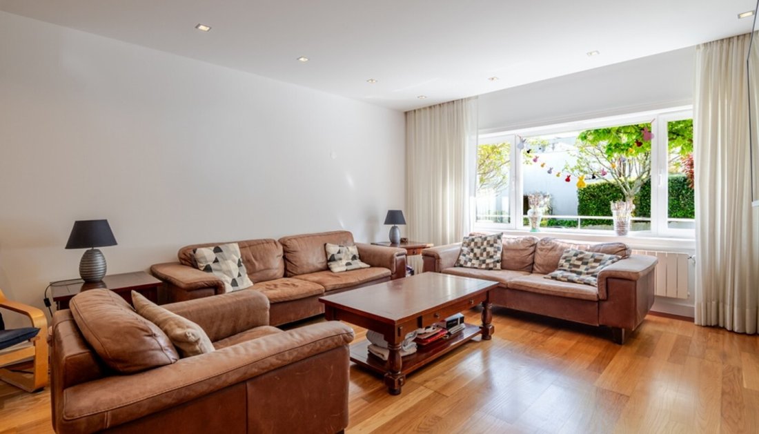 Apartment in Aldoar, Foz do Douro e Nevogilde, Porto District, Portugal 1 - 17532468