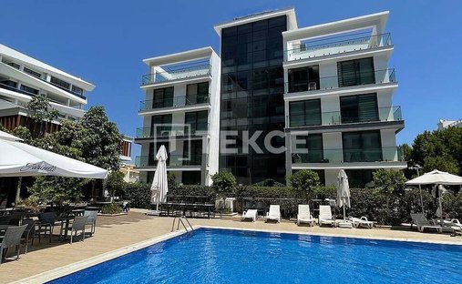 Penthouse in Girne, Cyprus 1