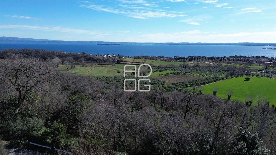 Apartment in Hill Zone, Padenghe sul Garda, Lombardy 1 - 16811735