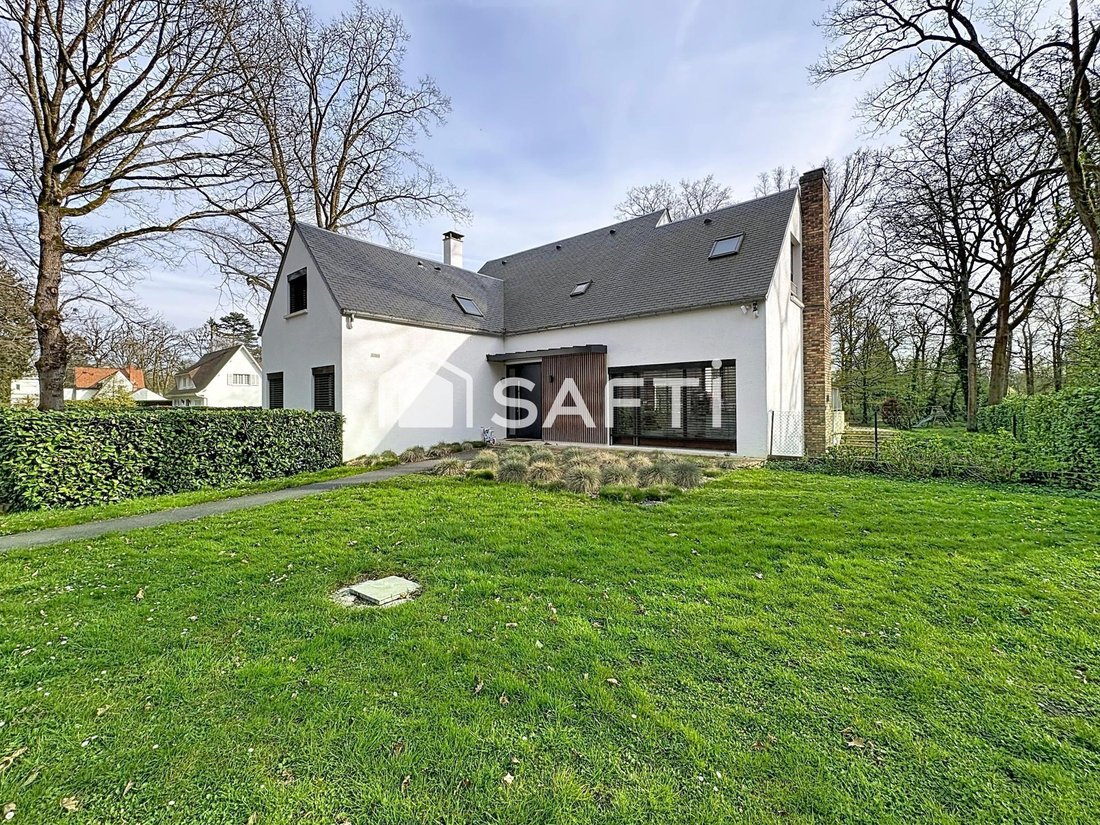 House in Ouest, Lamorlaye, France 1 - 17514848