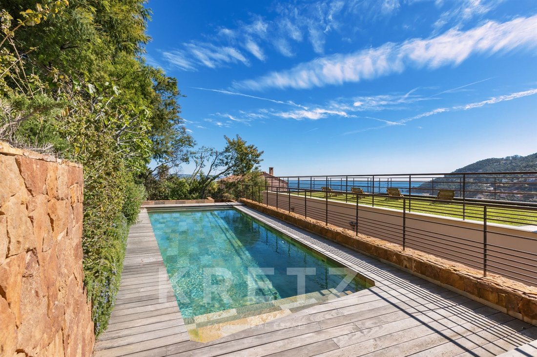 House in Théoule-sur-Mer, Provence-Alpes-Côte d'Azur, France 3 - 17533911