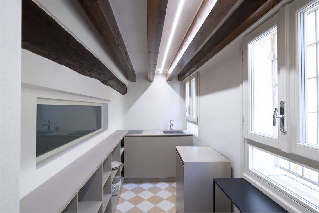 Apartment in Historic Center, Modena, Emilia-Romagna 5 - 17530813