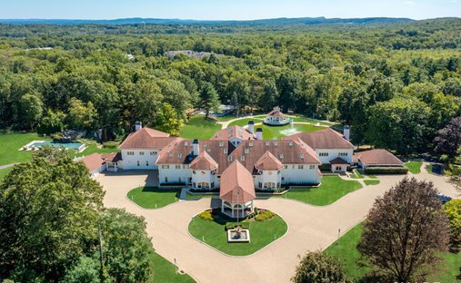 House in Farmington, Connecticut, United States 1