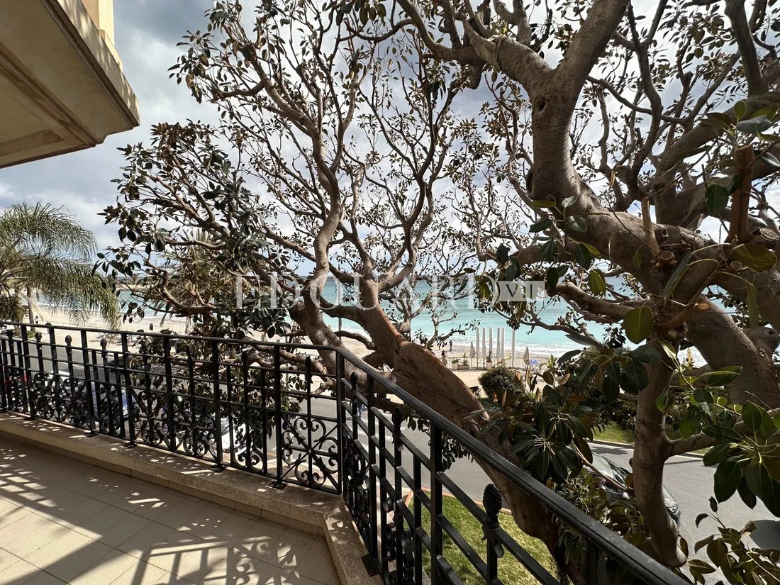 Apartment in Menton, Provence-Alpes-Côte d'Azur, France 3 - 17532141
