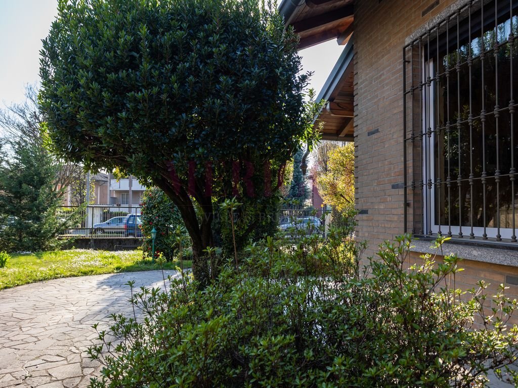Villa in Center, Seregno, Lombardy 4 - 17530804