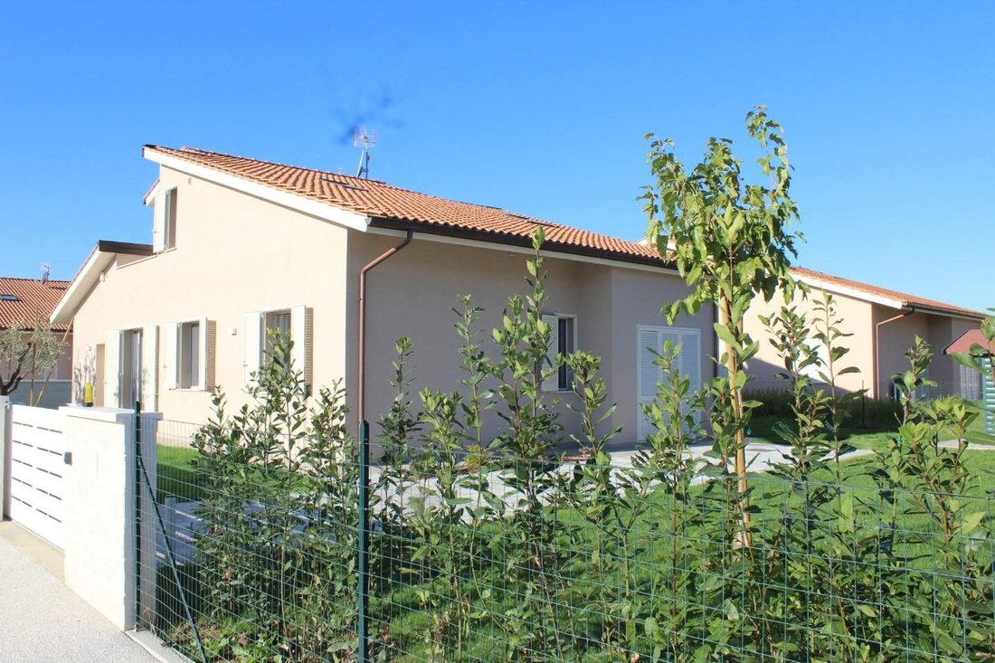 Country House in Ghezzano-Colignola Mezzana-Campo, Cascina, Tuscany 1 - 17534812