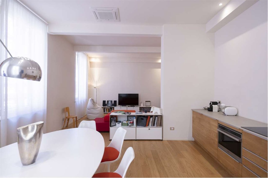 Apartment in Historic Center, Modena, Emilia-Romagna 2 - 17530813