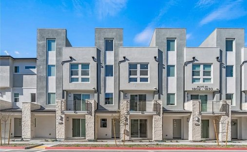 Condo in Orange, California, United States 1