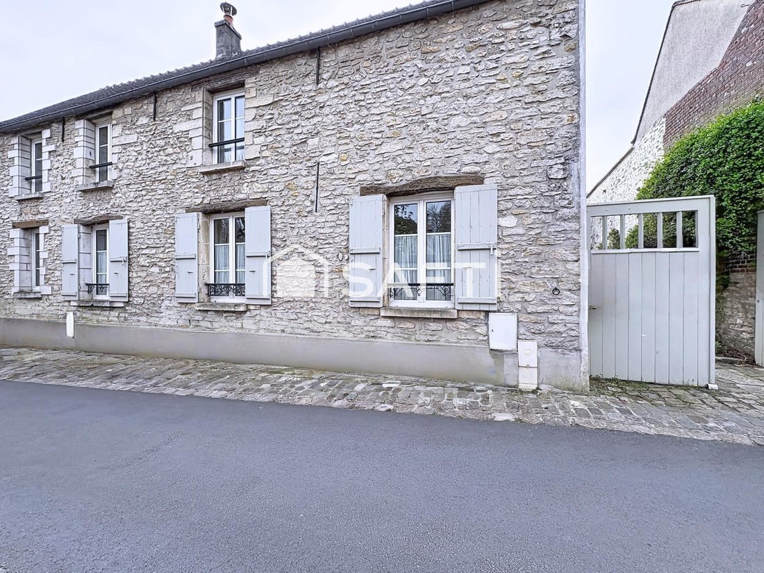 House in Senlis, Hauts-de-France, France 1 - 17511495
