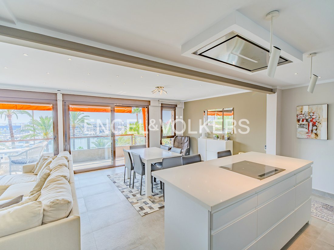 Apartment in Alicante, Valencian Community, Spain 4 - 17530681