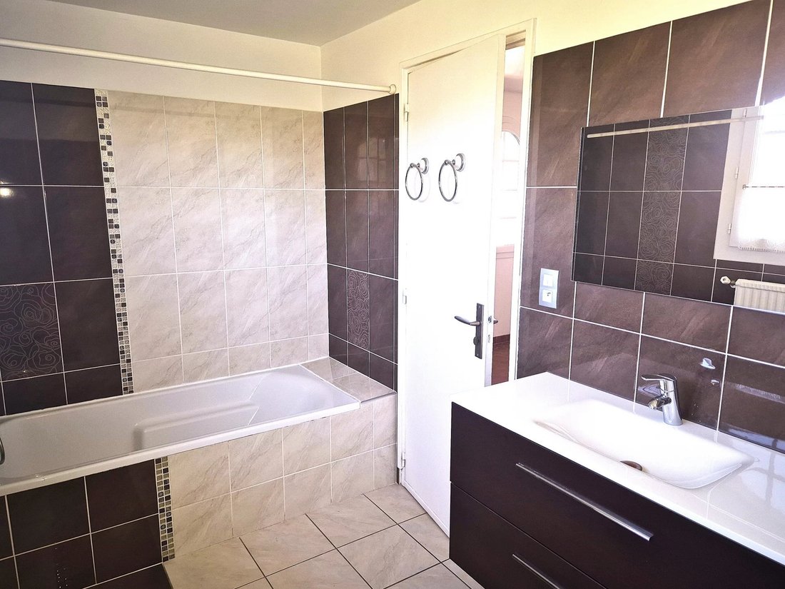 House in Coste Chaude-Mauveou, La Seyne-sur-Mer, France 4 - 16049293