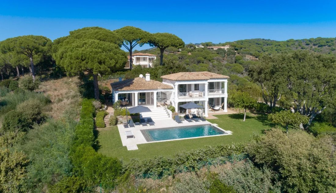 Villa in La Croix-Valmer, Provence-Alpes-Côte d'Azur, France 2 - 17532180