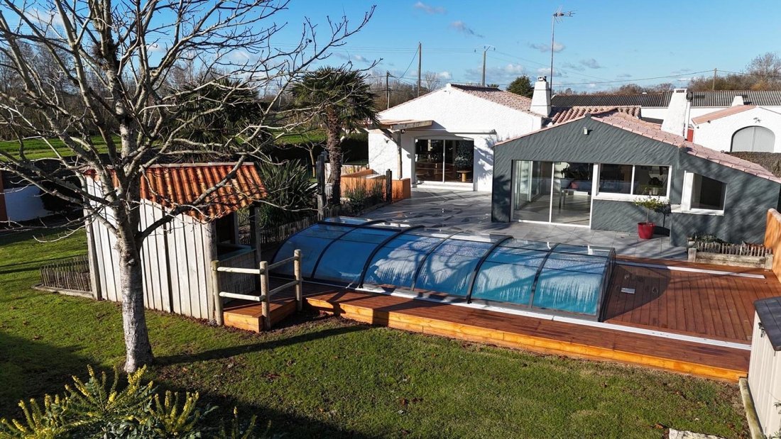 House in Le Perrier, Pays de la Loire, France 1 - 17532926