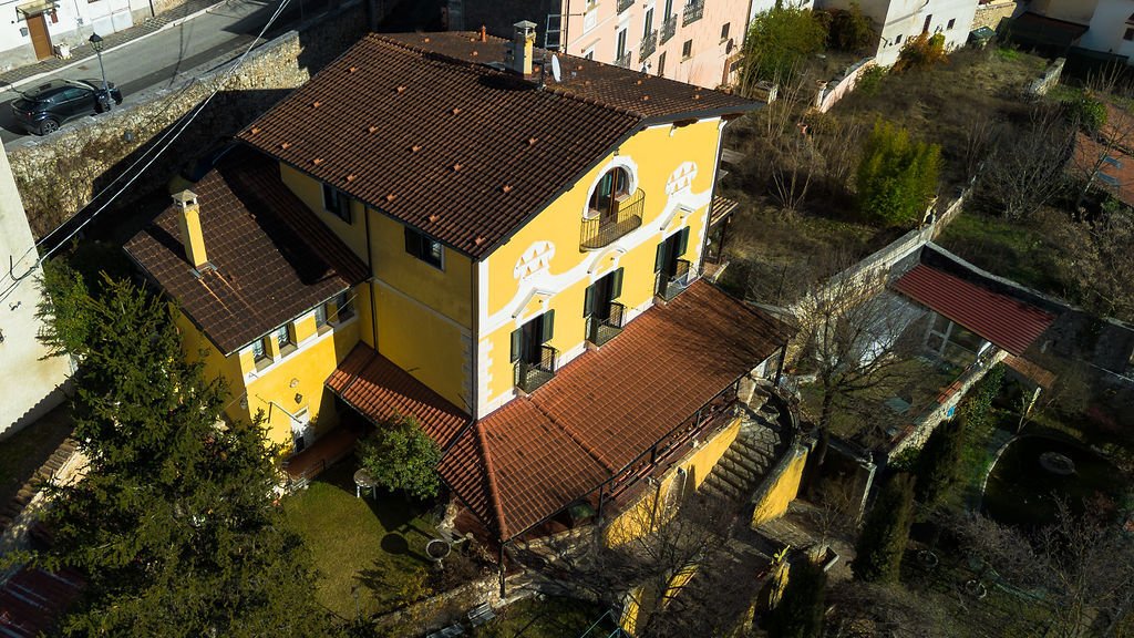 Villa in Magliano de' Marsi, Abruzzo, Italy 1 - 17530447