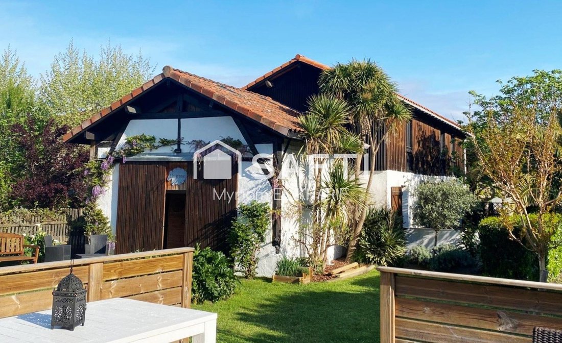 House in Gastes, Nouvelle-Aquitaine, France 2 - 17532955