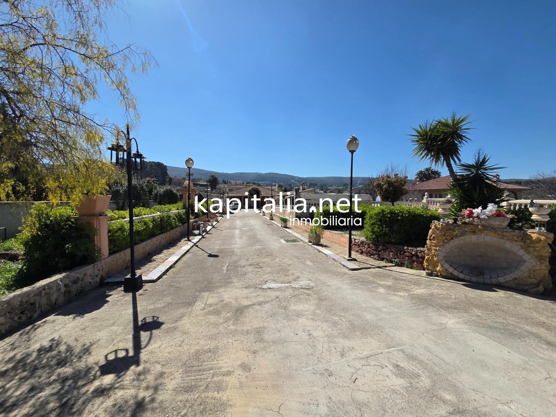 Villa in Ontinyent, Valencian Community, Spain 1 - 17524573