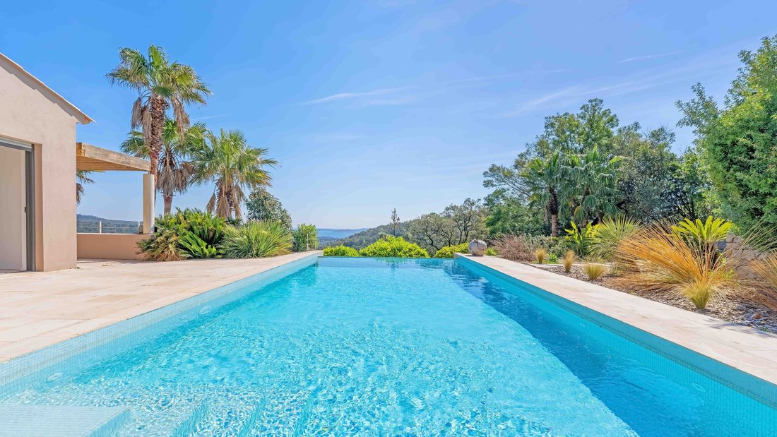 House in Grimaud, Provence-Alpes-Côte d'Azur, France 4 - 17533355