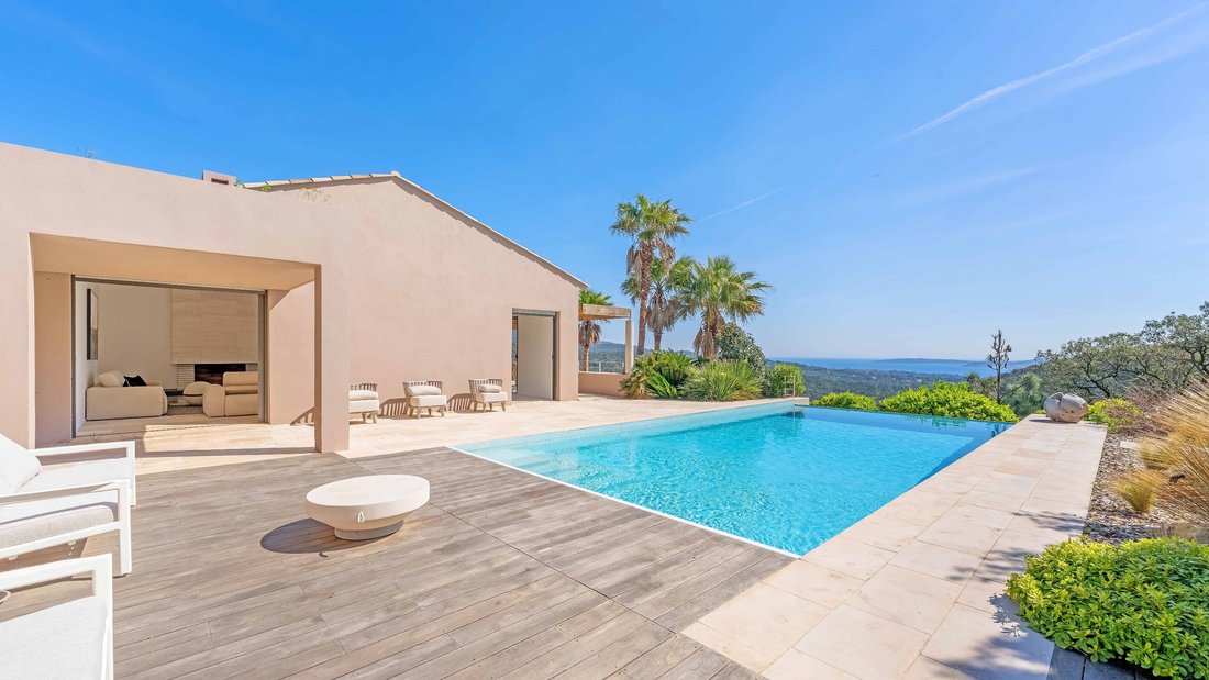 House in Grimaud, Provence-Alpes-Côte d'Azur, France 1 - 17533355