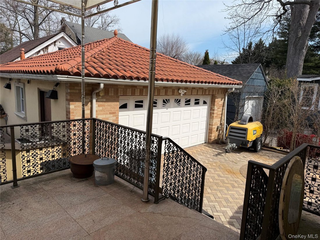 House in New York, New York, United States 3 - 17531086