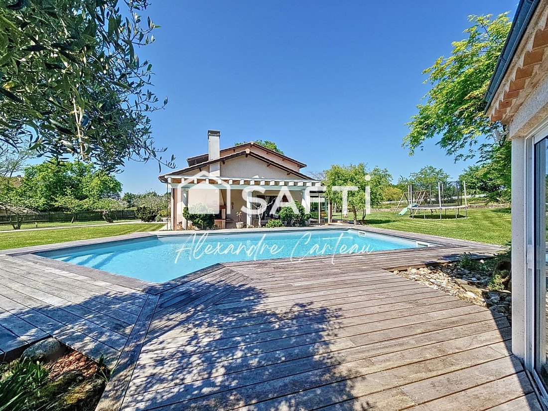 House in Camblanes-et-Meynac, Nouvelle-Aquitaine, France 1 - 17532997
