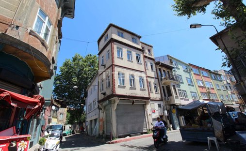 House in Fatih, İstanbul, Turkey 1