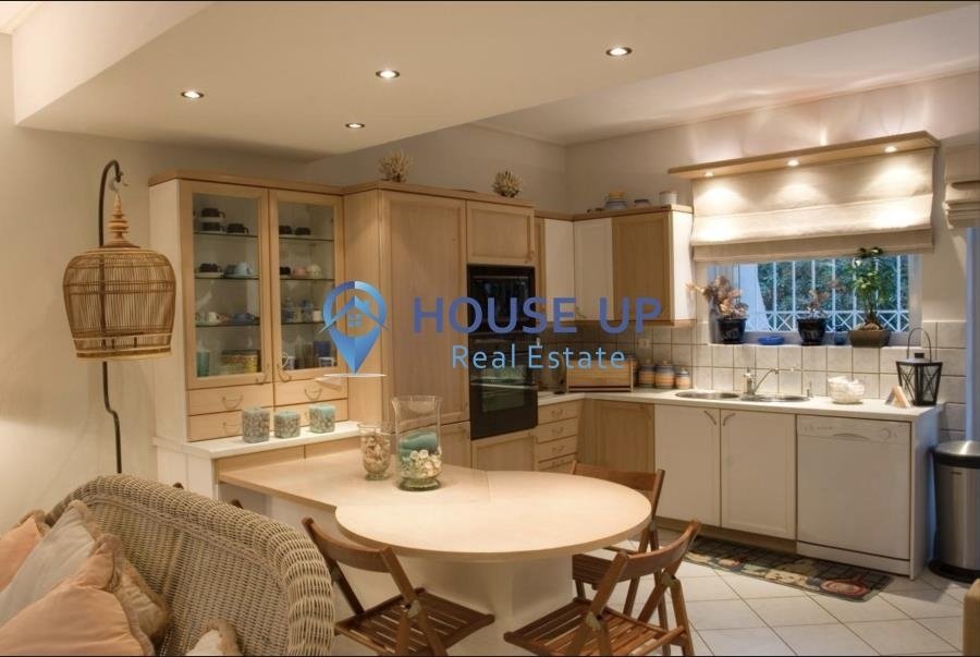 House in Vouliagmeni, Attica, Greece 2 - 17530986