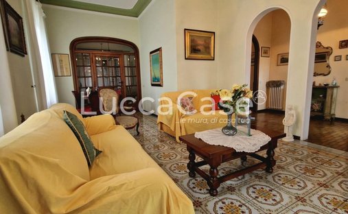 Villa in Historic Center, Lucca, Tuscany 1