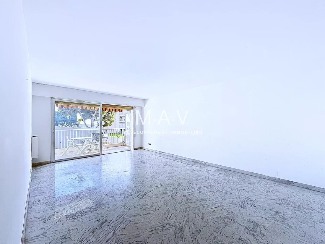Apartment in Saint-Laurent-du-Var, Provence-Alpes-Côte d'Azur, France 3 - 17534940